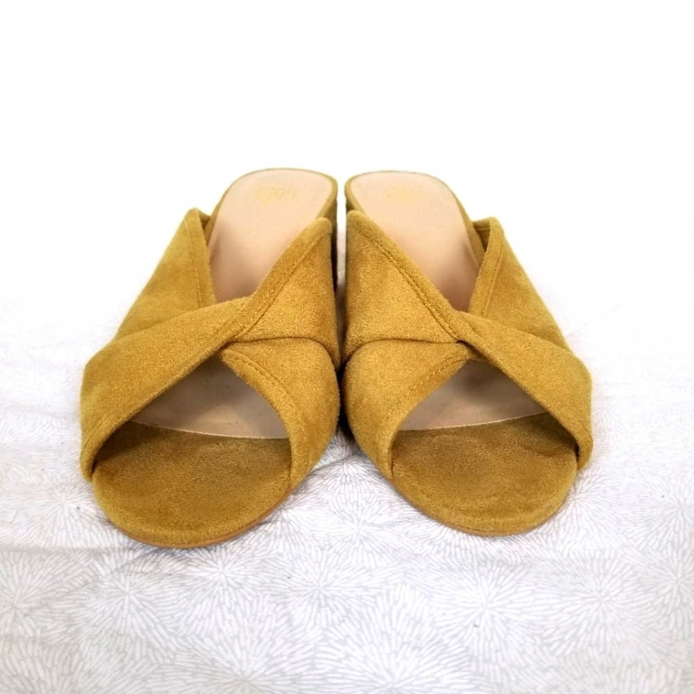 CAbi yellow faux suede mules criss cross wrap front block heel hippie ladylike 7 - Picture 6 of 8